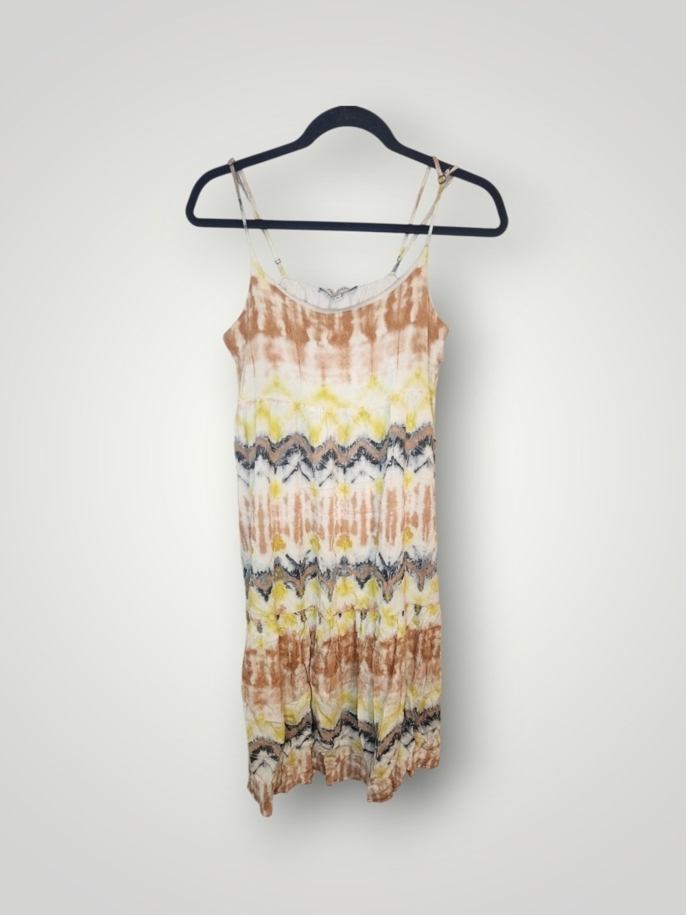 The vanity room skipper Women’s Tie-Dye Spaghetti Strap sunDress Yellow M
